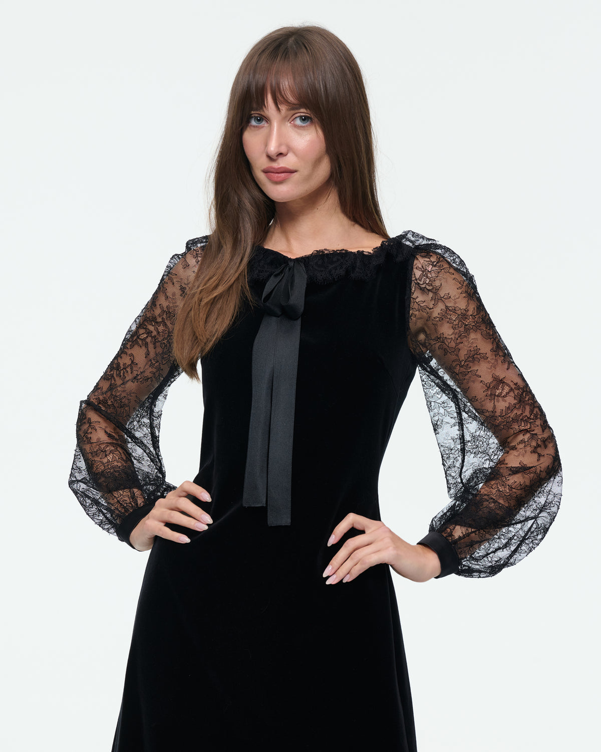 VELVET LACE SLEEVE DRESS