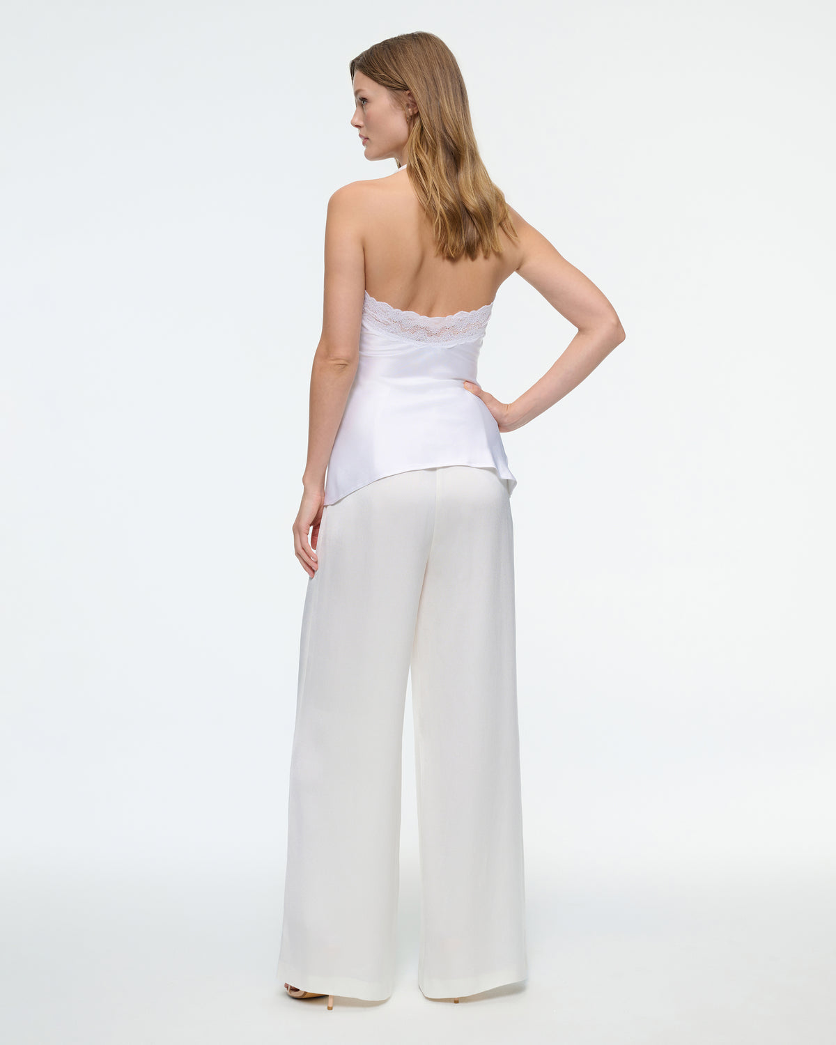 SILK BUTTON TOP IN WHITE
