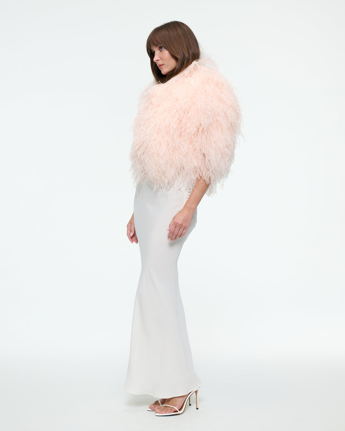 FEATHER CAPELET IN LIGHT PINK