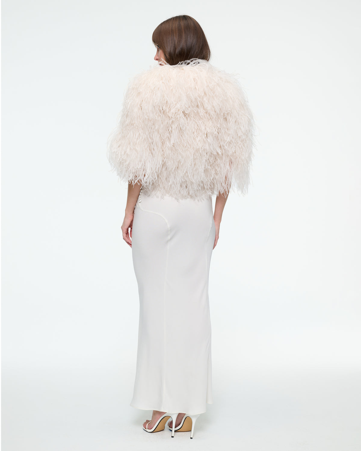 FEATHER CAPELET IN CREME