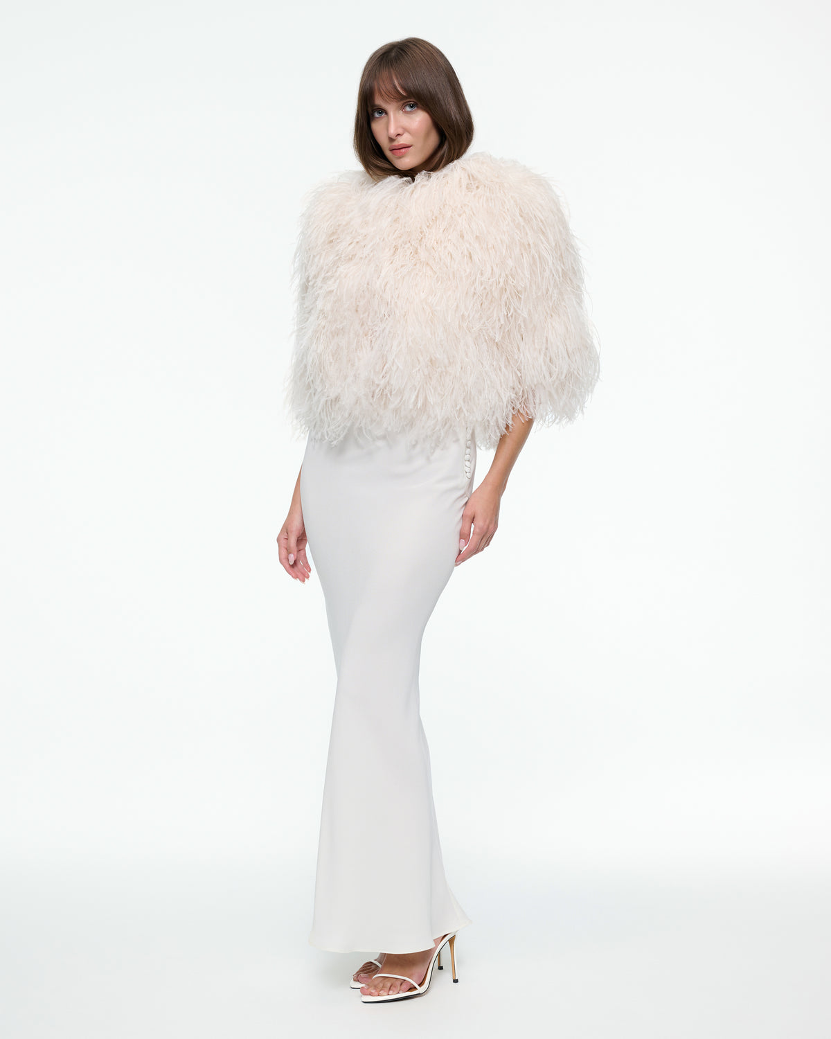 FEATHER CAPELET IN CREME