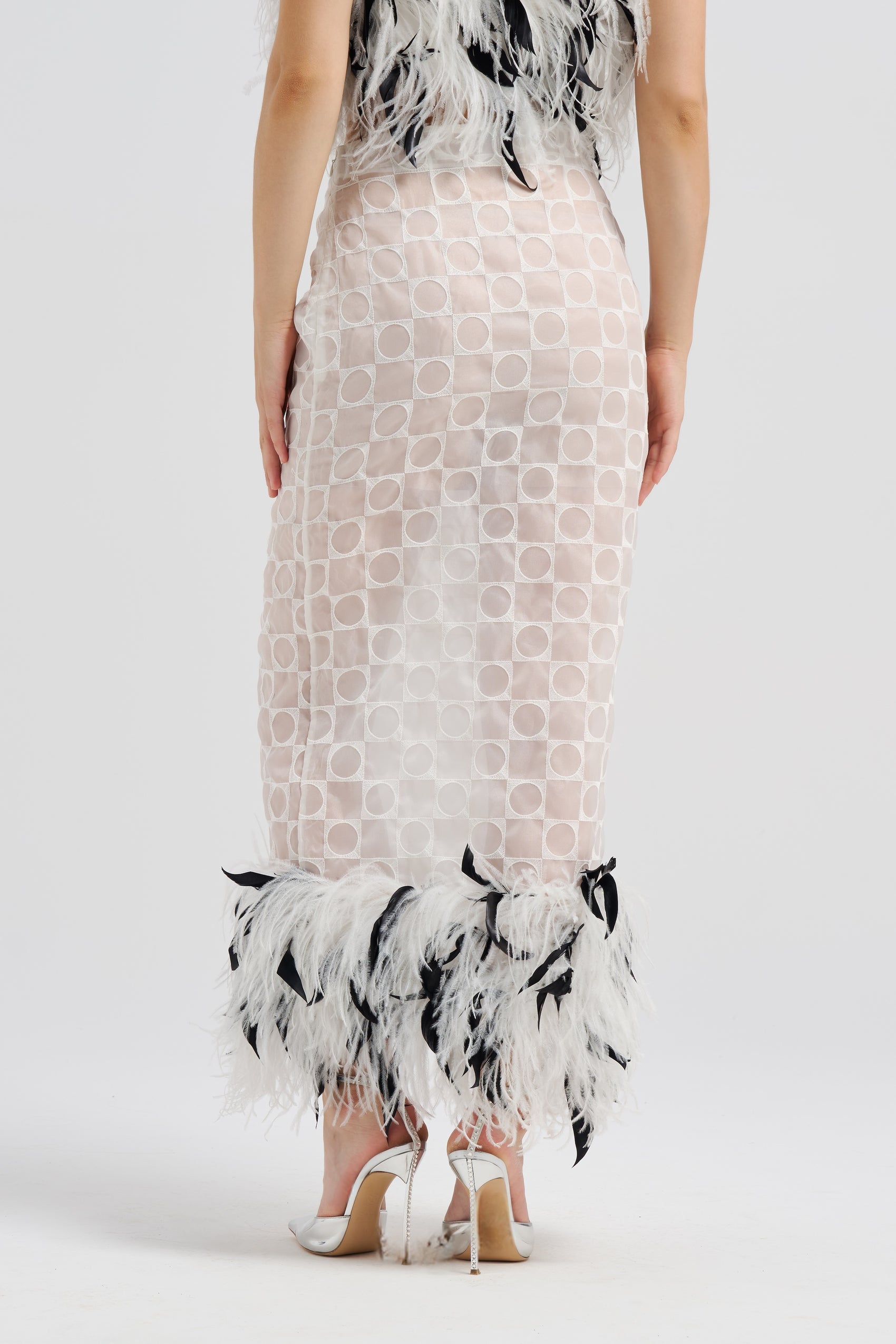 BLACK & WHITE FEATHER SKIRT