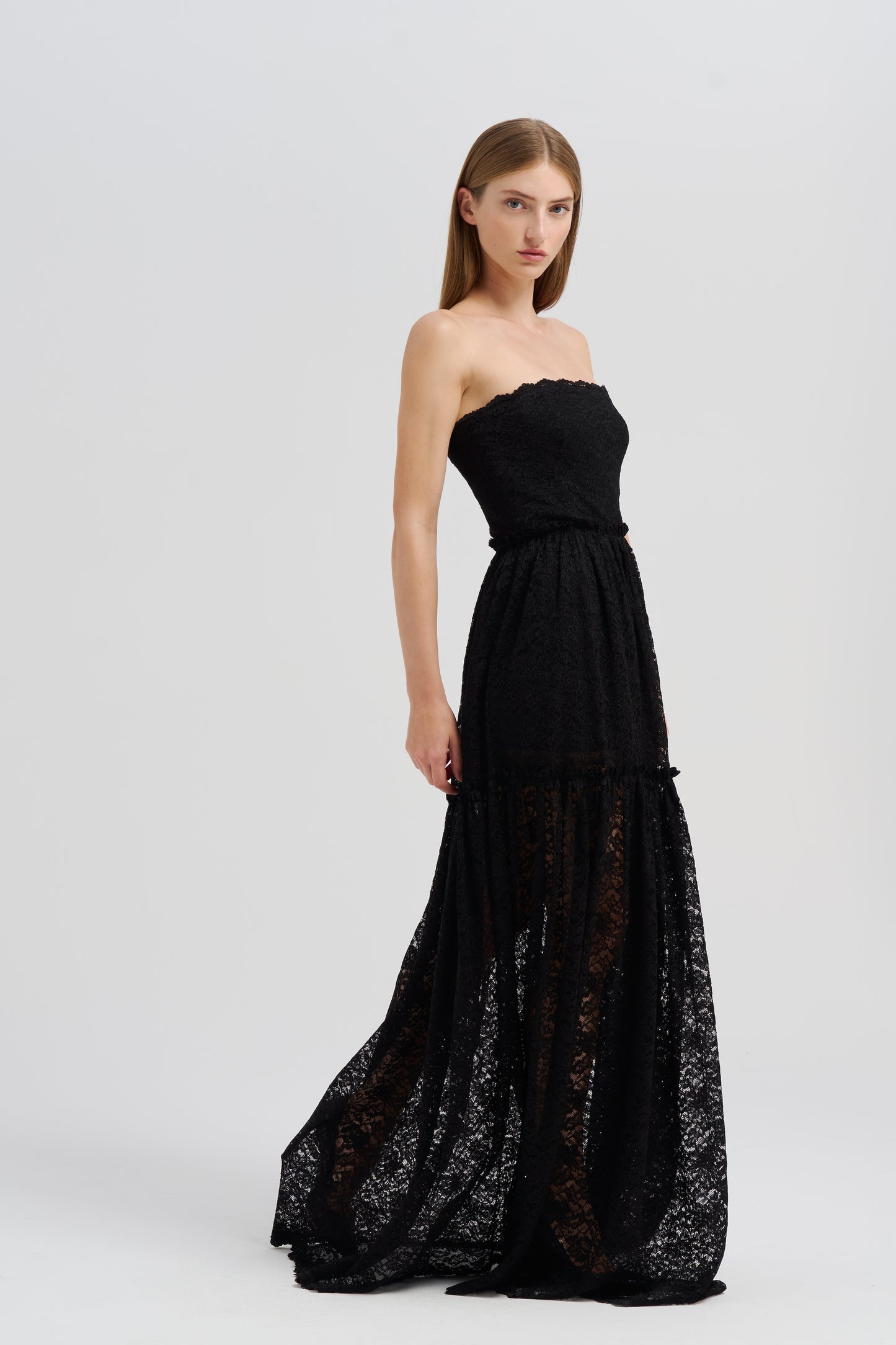 STRAPLESS LACE DRESS