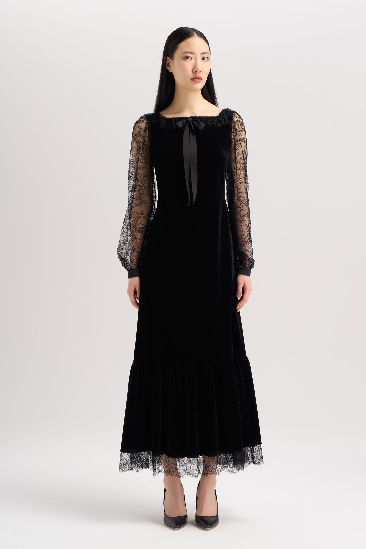 VELVET LACE SLEEVE DRESS