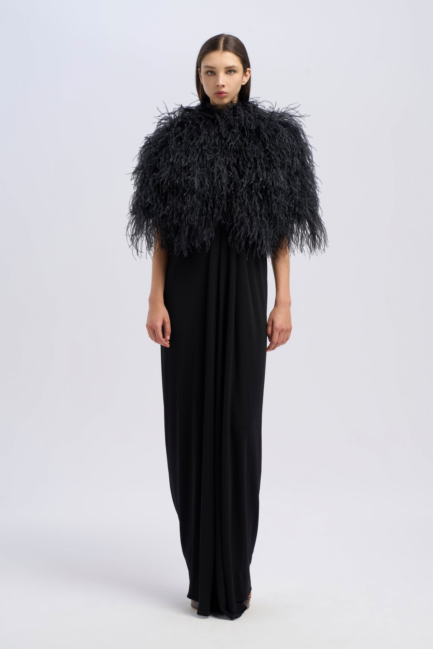 FEATHER CAPELET